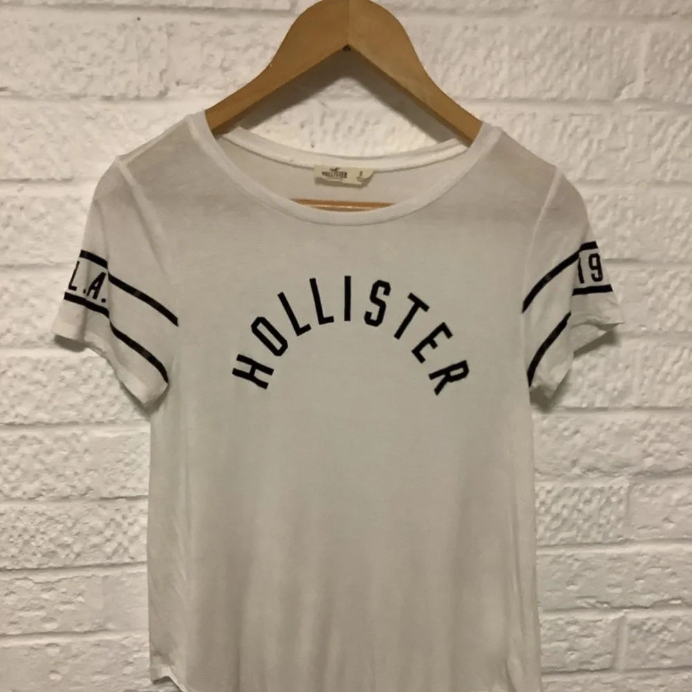 Hollister Oversize T Shirt - Size S - White - Cotton - P2P 16โ - Picture 5 of 8